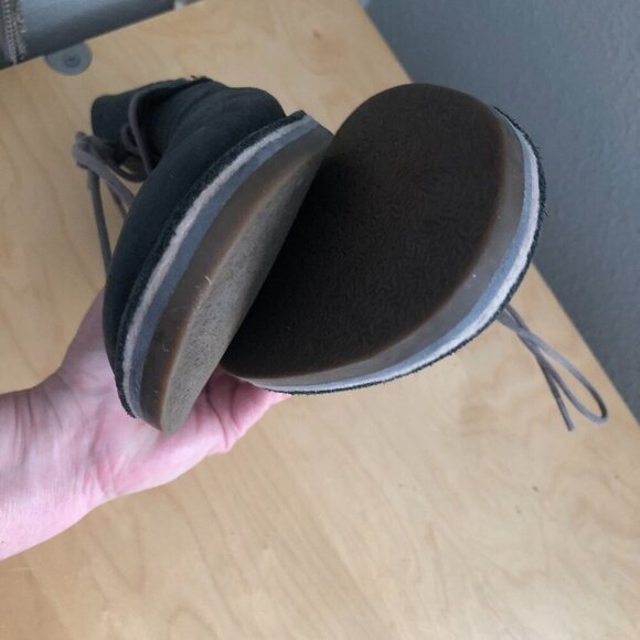 Kenneth Cole Reaction Desert Wind Pebbled Leather Chukka Boot - Picture 10 of 10